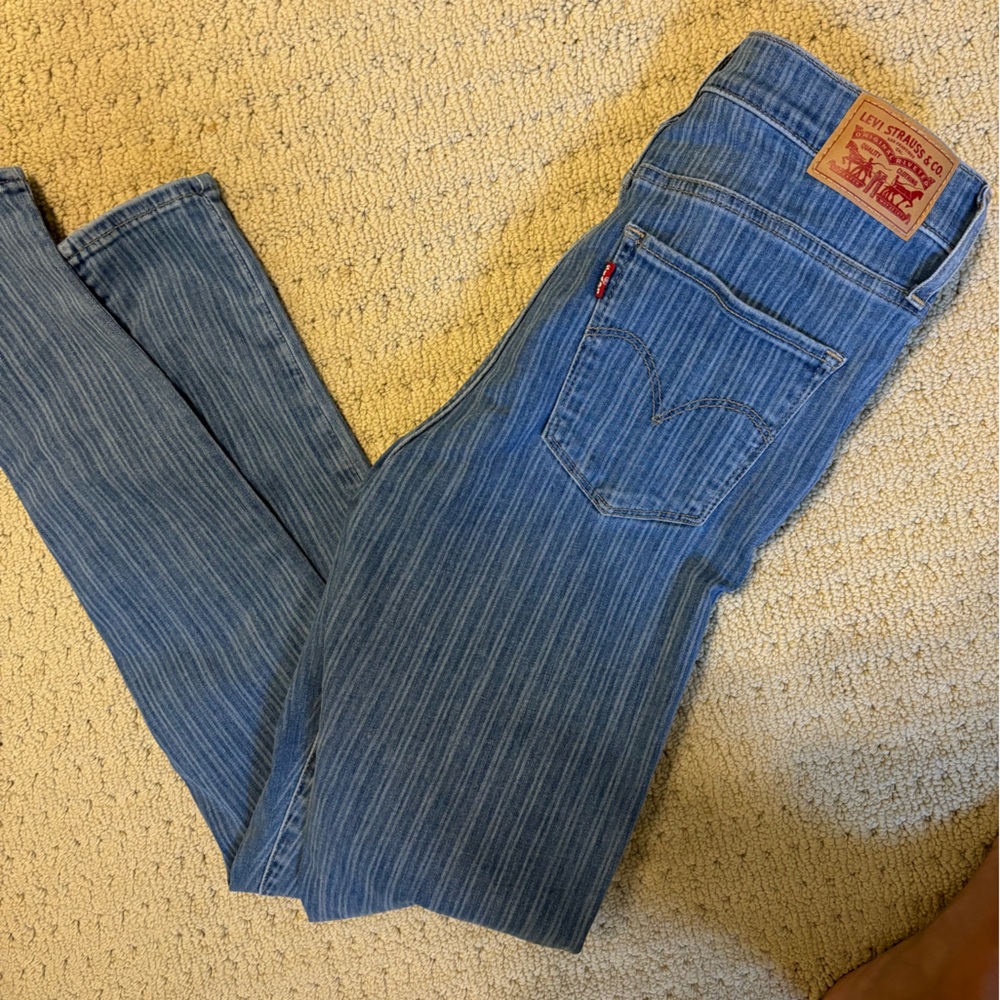 Levi jeans